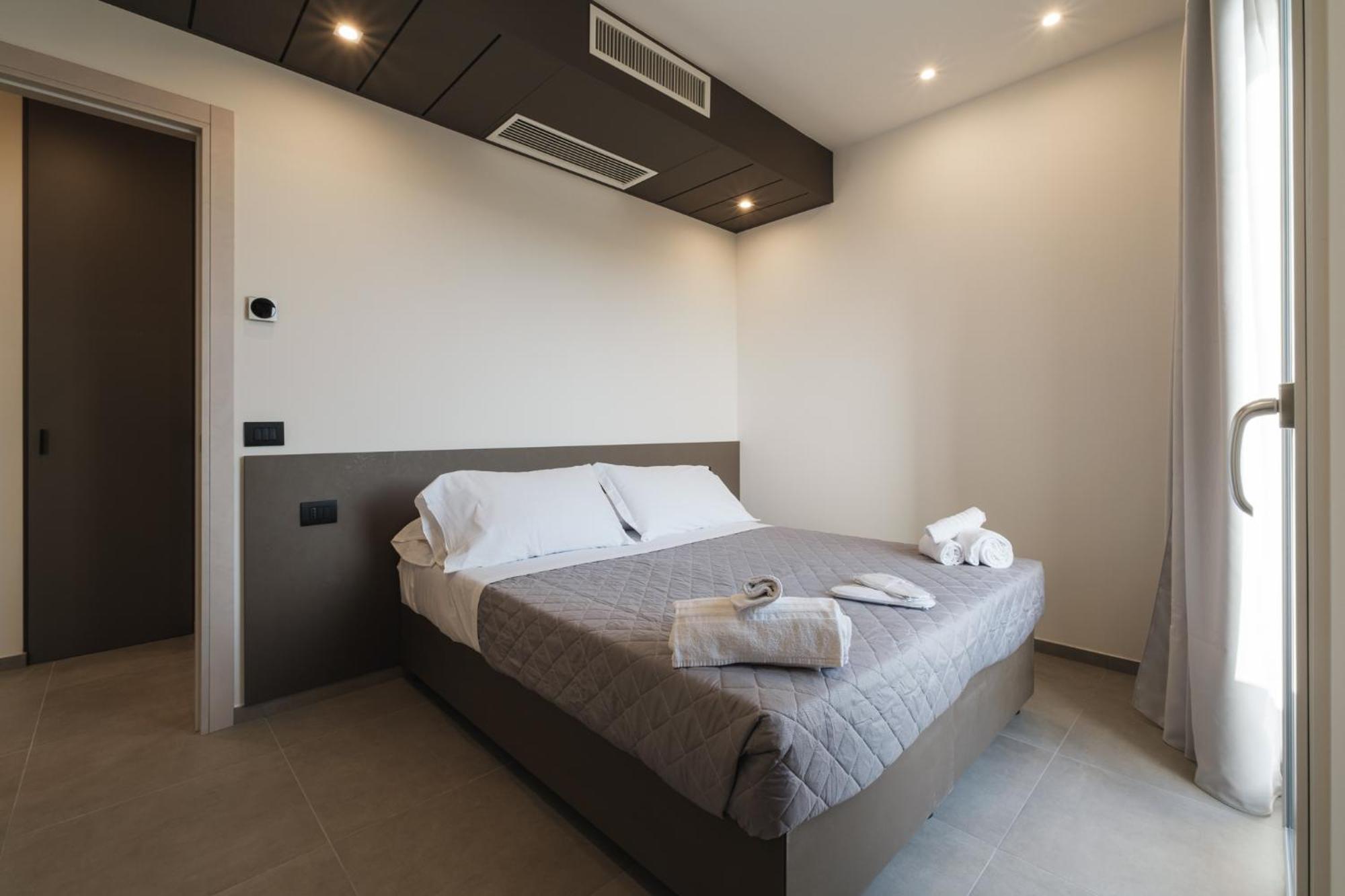 Residence Goldoni6 Suite Apartment ริมินี ภายนอก รูปภาพ
