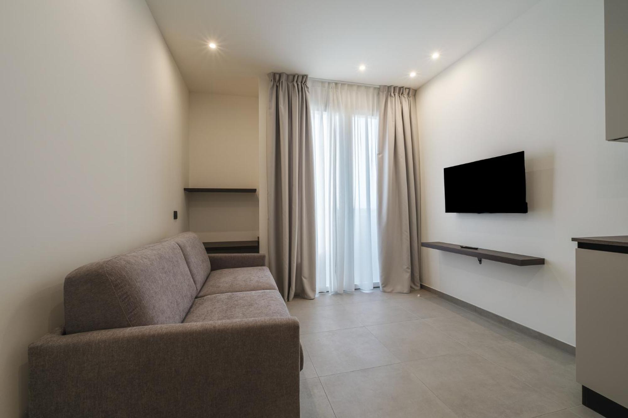 Residence Goldoni6 Suite Apartment ริมินี ภายนอก รูปภาพ