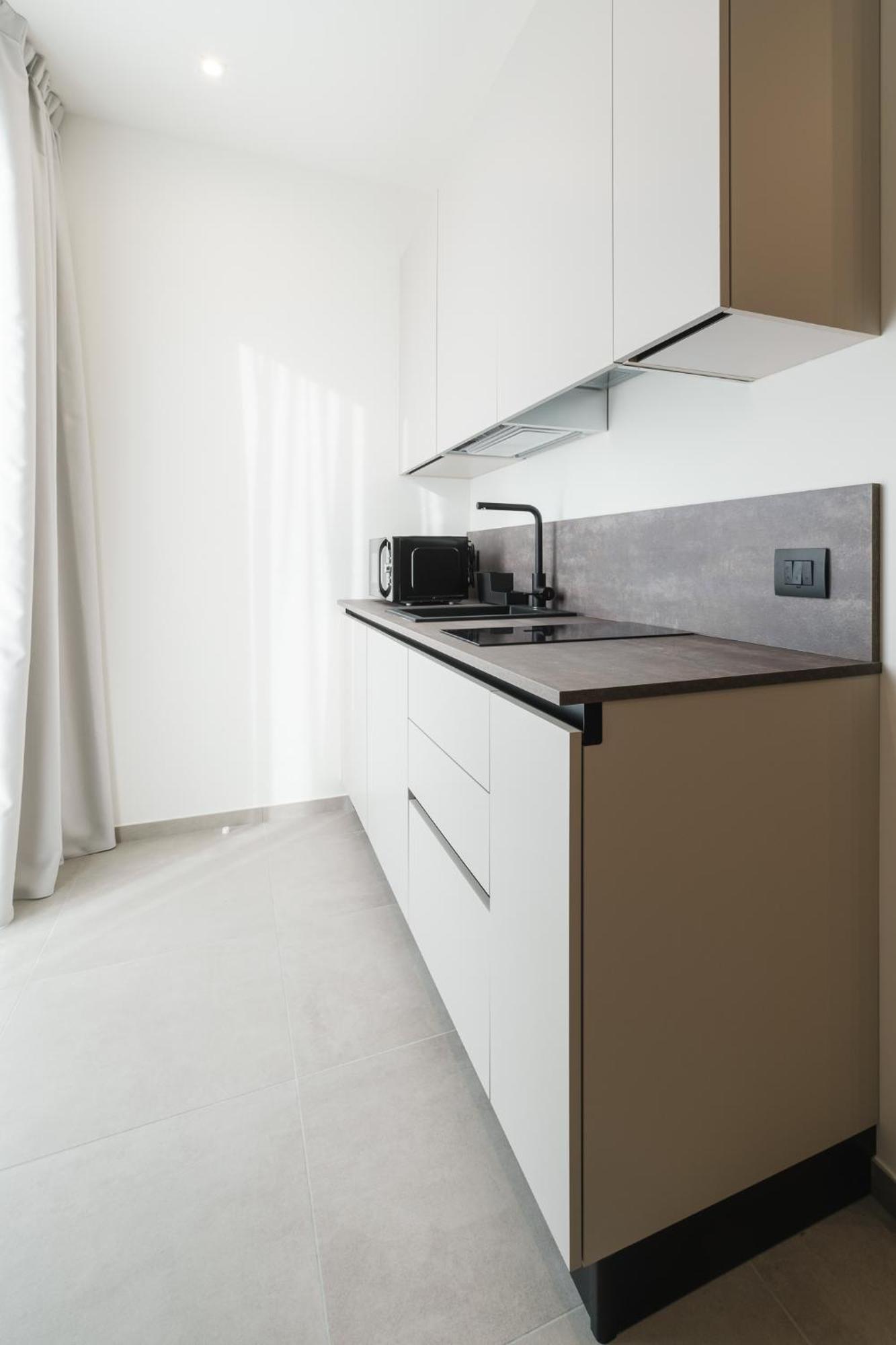 Residence Goldoni6 Suite Apartment ริมินี ภายนอก รูปภาพ