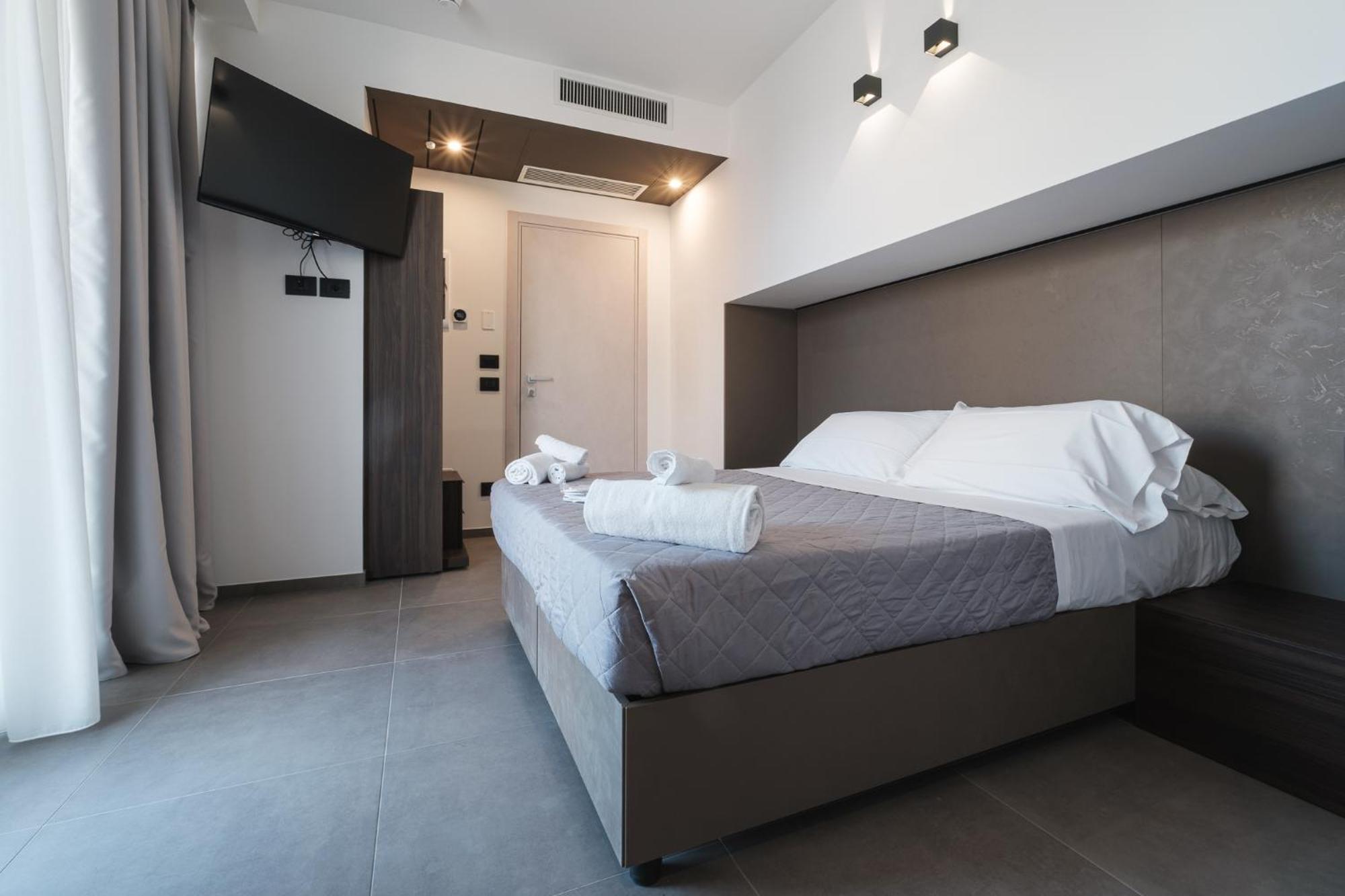 Residence Goldoni6 Suite Apartment ริมินี ภายนอก รูปภาพ
