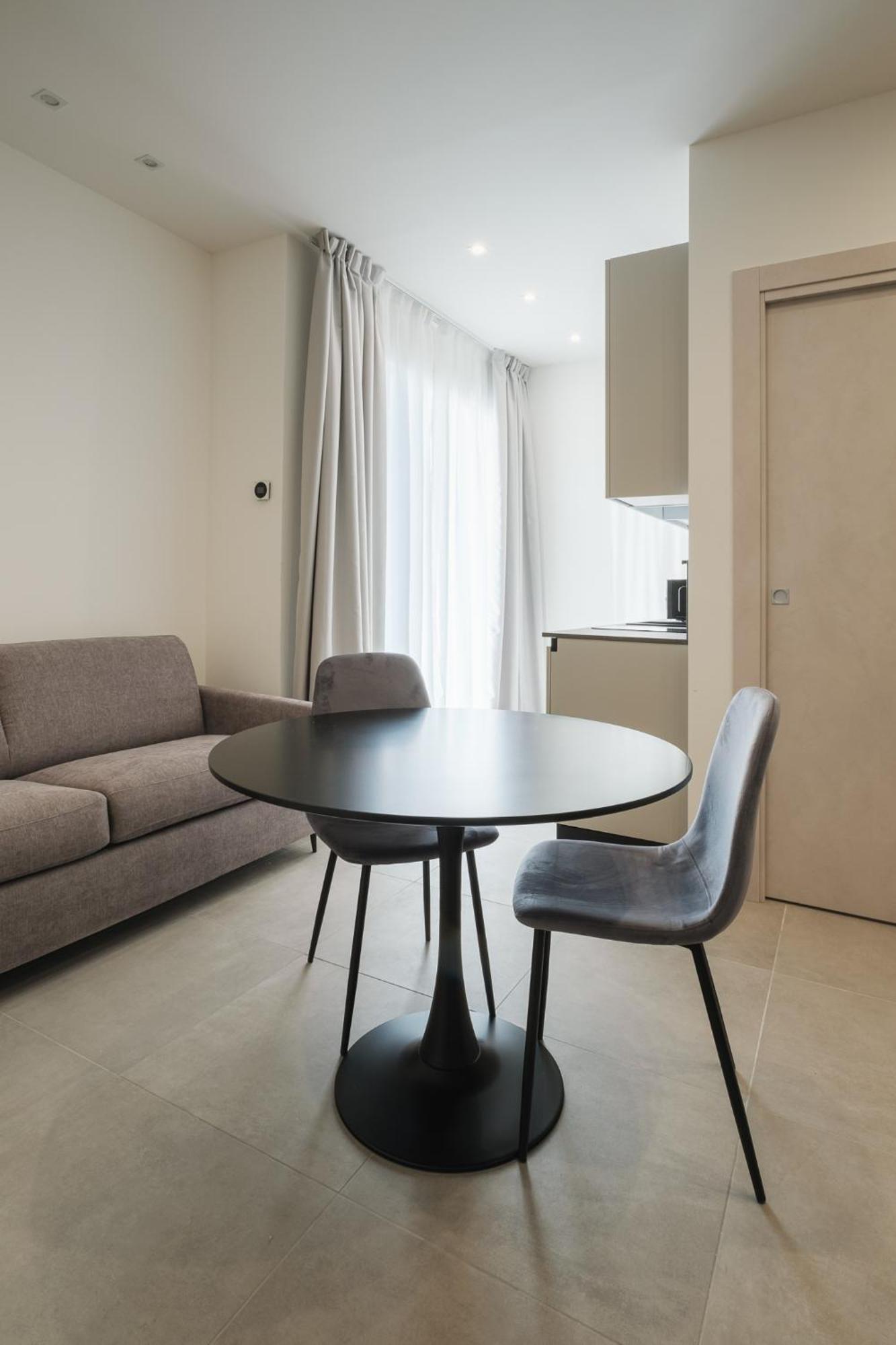 Residence Goldoni6 Suite Apartment ริมินี ภายนอก รูปภาพ