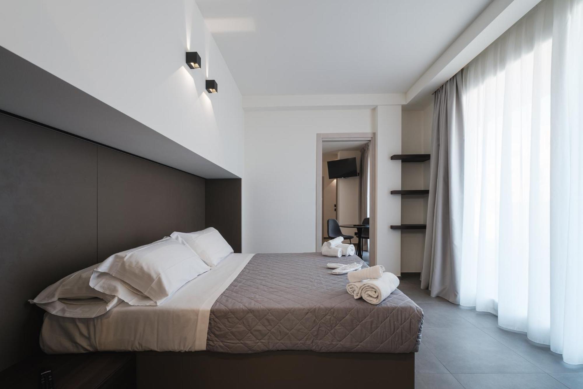 Residence Goldoni6 Suite Apartment ริมินี ภายนอก รูปภาพ