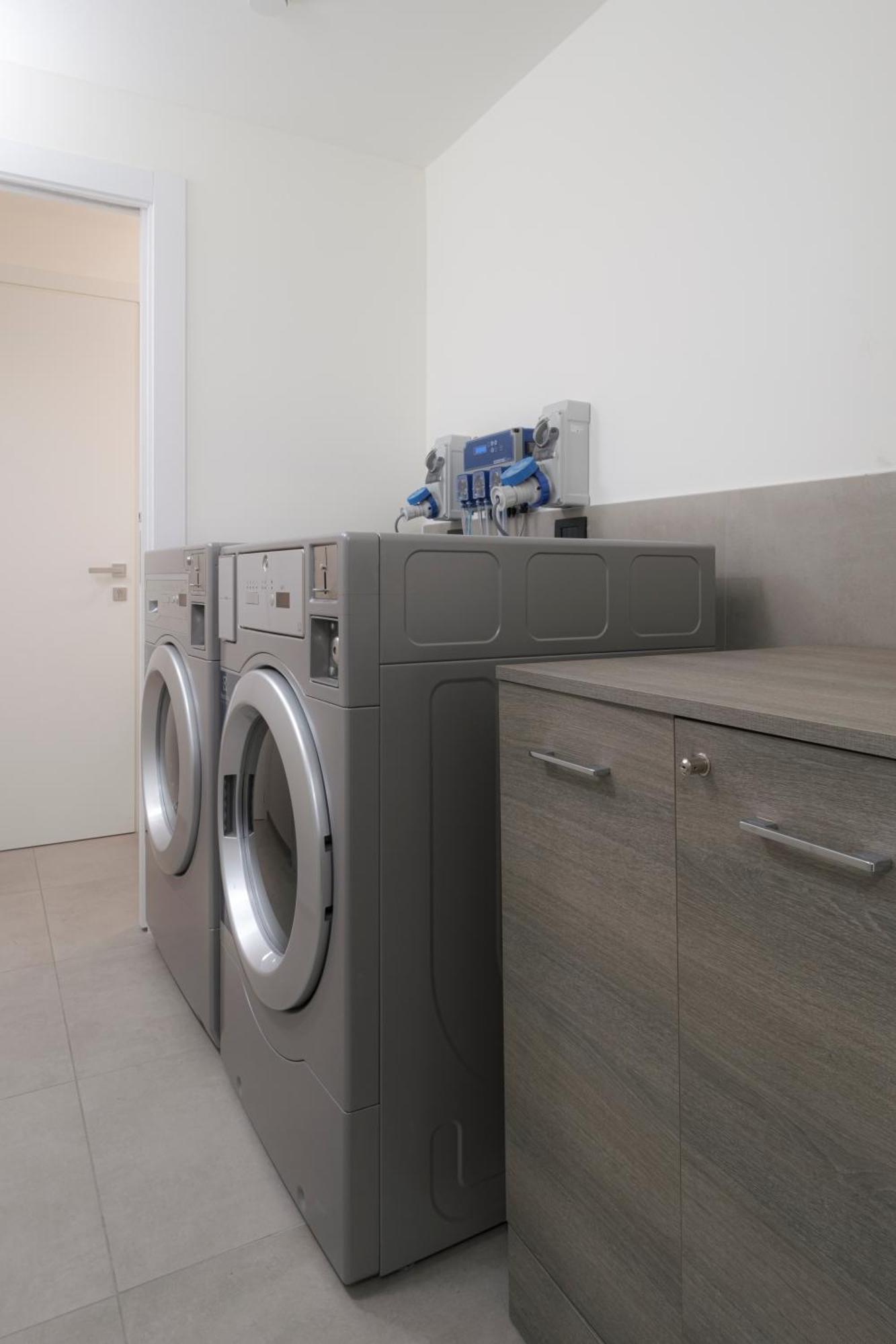 Residence Goldoni6 Suite Apartment ริมินี ภายนอก รูปภาพ
